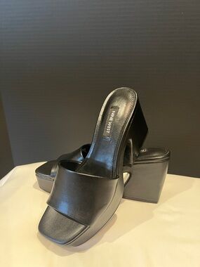 Nine West Black Chunky Platform Slide Sandals